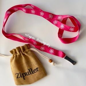 ❌ SOLD ❌ Zipper Puller- make getting ready easy!